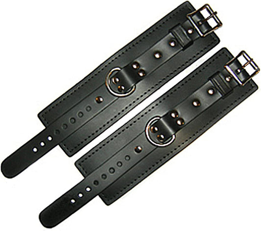 Dungeonware Wrist Restraints with D-Rings Fur Lined