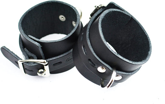 Dungeonware Basic Wrist Restraints with D-Rings and Locking Buckles